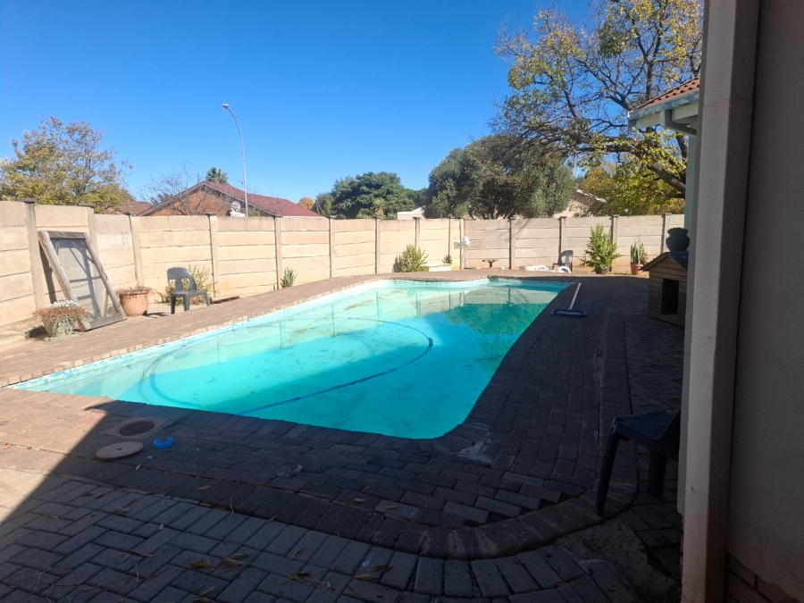 4 Bedroom Property for Sale in Fauna Free State